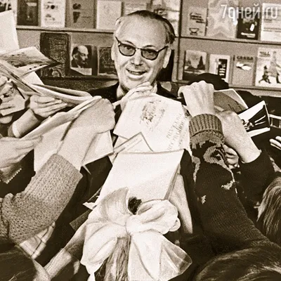 110 лет со дня рождения Сергея Михалкова: фото поэта и его звездной семьи