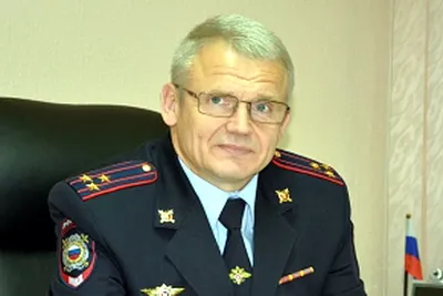 Сергей Никифоров поздравил полицейских с днем Защитника Отечества