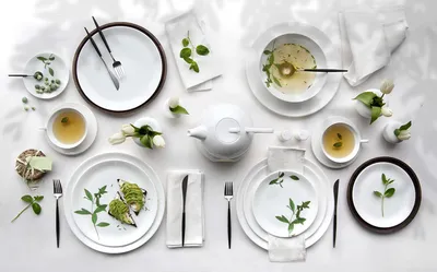 Как правильно сделать сервировку: стандартный комплект посуды, правила  этикета | Le Gourmet
