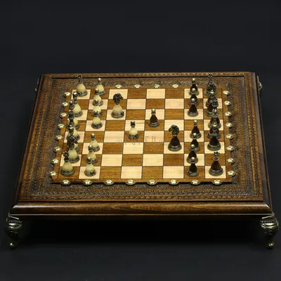 Деревянная шахматная доска с 2мя выдвижными ящиками для шахмат \"Козаки\" и  \"ЗСУ\" с инкрустацией бусинами (ID#1733461064), цена: 23850 ₴, купить на  Prom.ua