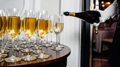 11 фактов о шампанском, которых вы не знали