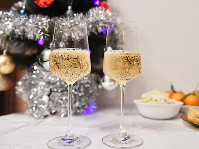 Купить шампанское Абрау-Дюрсо Брют 13% в Алматы за 2660 тенге с доставкой  на дом или в организацию!