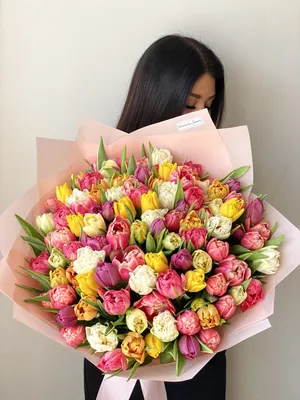 Утро с шикарного букета из 250 тюльпанов😍 Дарим вашим любимым самые  искренние эмоции😊 Flower Lab Bryansk Для заказа красоты зв… | Table  decorations, Floral, Decor