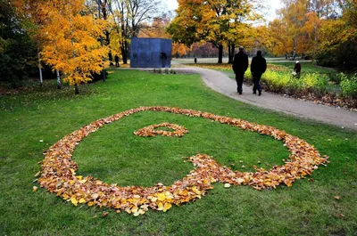 Урок чтения ( на тему осень) 1 класс