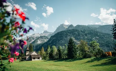 Недвижимость в Швейцарии: сколько стоит элитное шале с видом на Женевское  озеро?