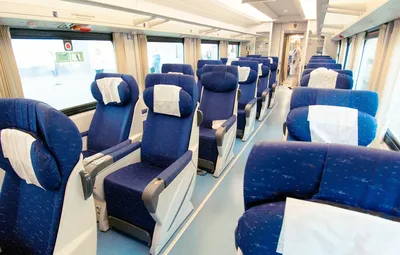 Сидячие места в поезде ржд фото фотографии