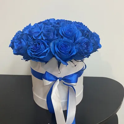 Купить 23 синие розы в крафте в Саратове