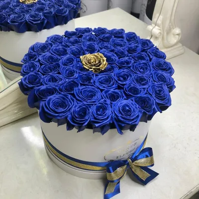 11 синих роз в коробке | купить недорого | доставка по Москве и области