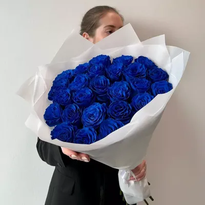 Синие розы с серебряной окантовкой за 6 390 руб. | Бесплатная доставка  цветов по Москве