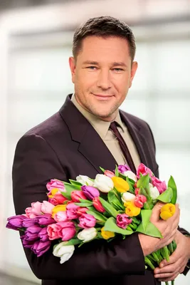 Картинка для поздравления с 8 марта от мужчин - С любовью, Mine-Chips.ru