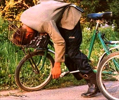 Смешной Мультяшный Человек Едет На Горном Велосипеде — стоковая векторная  графика и другие изображения на тему Активный образ жизни - iStock