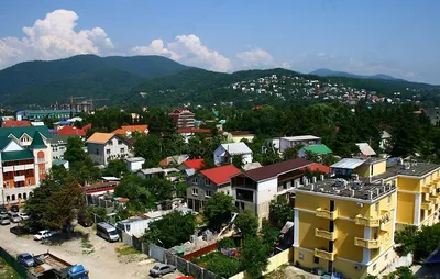 Лазаревское – это центральный курортный поселок Большого Сочи.