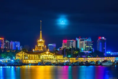 Картинка Россия Sochi Люди улиц пальм Дома Города 1600x1200