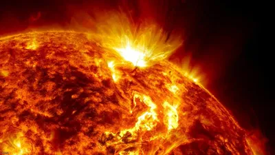 Солнце в космосе стоковое фото. изображение насчитывающей газ - 207111802