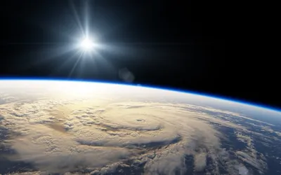 Солнце зловеще улыбнулось, и это попало на фото обсерватории NASA в космосе