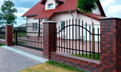 Красивые заборы для частного дома | Современный забор, Дом, Кирпичный забор