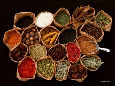 большой набор индийских специй и травпищевые и кухонные  ингредиентыконцепция специй смесь индийских специй Фото Фон И картинка для  бесплатной загрузки - Pngtree