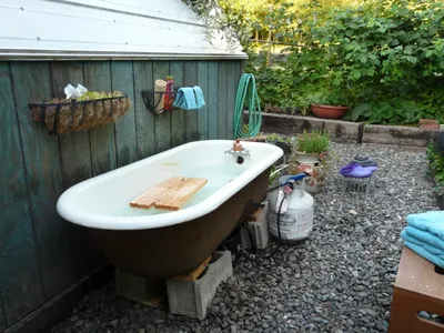 Что можно сделать из старой ванны: подборка идей с фото