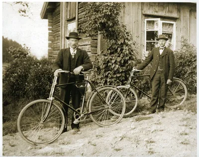 Фотообои Старые велосипеды на стену. Купить фотообои Старые велосипеды в  интернет-магазине WallArt