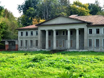 Купить загородную недвижимость в элитных коттеджных поселках Подмосковья