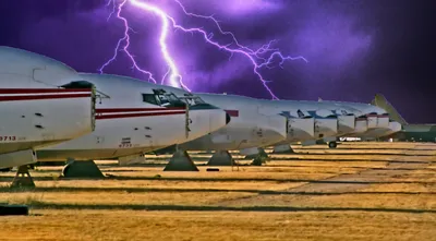 самолеты старые стоковое изображение. изображение насчитывающей марочный -  12425957