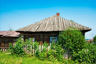 File:Бревенчатый дом пятистенок самый старый в деревне, ему больше 150  лет.jpg - Wikimedia Commons