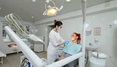 Консультация (прием) стоматолога в Москве – цены в стоматологических  клиниках Зуб.ру