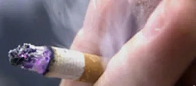 Шоковая терапия: На пачках сигарет появятся устрашающие фото — РБК