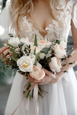 Свадебный букет невесты из пионов - Флористический салон Fl-er