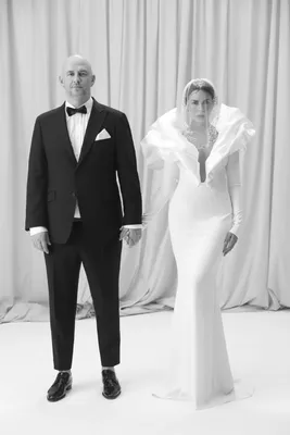 Настя Каменских впервые показала, как выбирала платье на свадьбу с Потапом:  новые фото церемонии - Showbiz