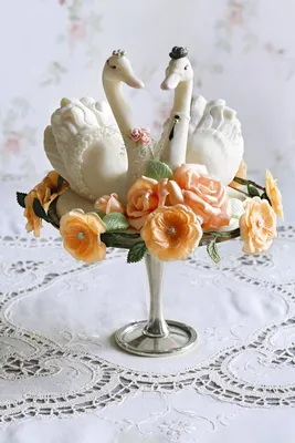 Фигура сахарная \"Свадебные лебеди с кольцами\"