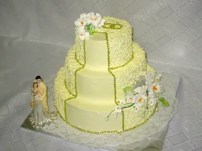 Свадебные торты — «Золотой улей» - Выпечка в Махачкале