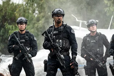 S.W.A.T.': Netflix To Stream Series Starring Shemar Moore – Deadline