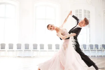 Азербайджанские танцы в репортаже Euronews