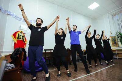 Сила, мужество и любовь: Топ-5 самых красивых грузинских танцев -  29.04.2022, Sputnik Грузия