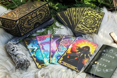 Divine Deco Tarot | Microcosm Publishing