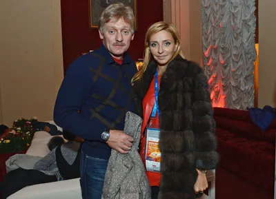 Татьяна Навка показала семейное фото с мужем Дмитрием Песковым и всеми их  детьми - Вокруг ТВ.