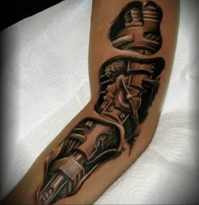 Картинка татуировки Биомеханика на руке в формате PNG