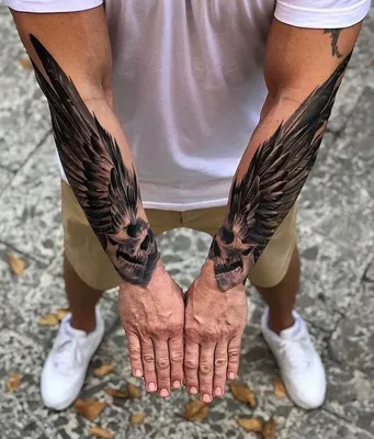 Крылья на руках: фотографии татуировок в разных форматах