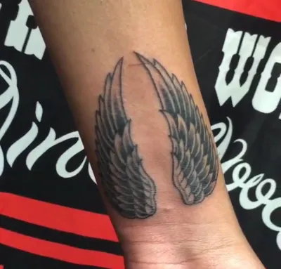 Тату крылья на руках: красивые фото татуировок для загрузки