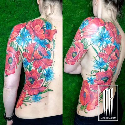 Девушка из Калифорнии нанесла татуировки на все тело и перешла на