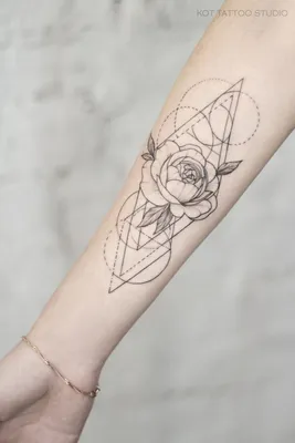 Топ-35 татуировок на руке для девушек