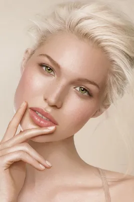 Фото татуажа губ для блондинок: выберите свой образ и стиль