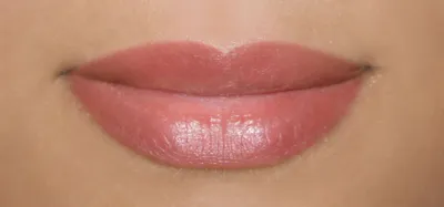 Просмотр изображения Татуаж губ персиковый цвет