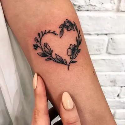 Изображения татуировок на руке для девушек