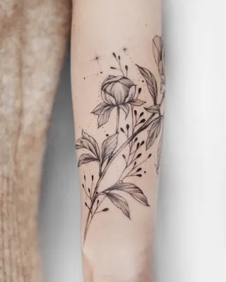 Фото татуировок на руке для девушек