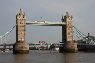 Тауэрский Мост В Сумерках, Лондон, Соединенное Королевство Фотография,  картинки, изображения и сток-фотография без роялти. Image 36454124