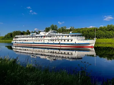 Теплоход \"Александр Свирский\", проект 305 - rivertravel - речные круизы и  путешествия