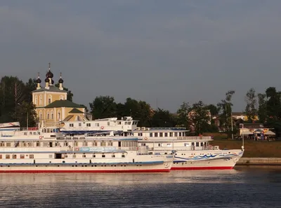 Теплоход \"Александр Свирский\", проект 305 - rivertravel - речные круизы и  путешествия