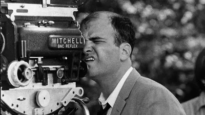 Оуэн Уилсон цитата: «Я думаю о фильме Терренса Малика «Райские дни» – одном из первых фильмов Ричарда Гира – можно поставить паузу почти на...»